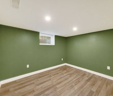 For Lease - 50 Columbia Street, Waterloo, Ontario - Photo 6