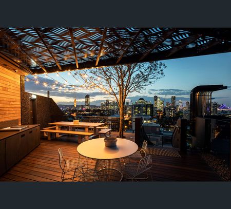 1003/232 Wellington Road, Kangaroo Point, Qld 4169 - Photo 4