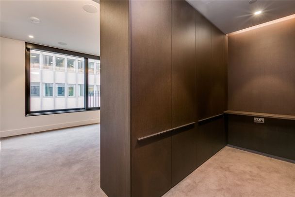 Rathbone Place, Marylebone, W1T, London - Photo 1
