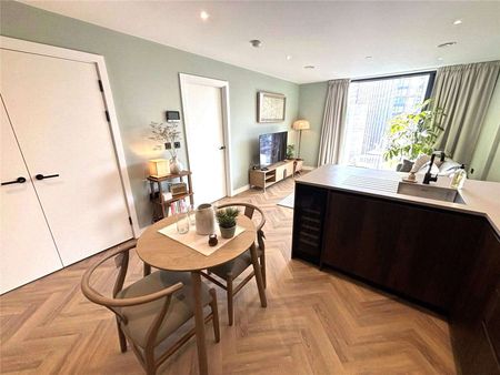 AVAILABLE NOW | BRAND NEW APARTMENTS | LUXURY AMENITIES | 3 WEEKS RENT FREE FOR 12 MONTH TENANCY | PET FRIENDLY | 24-HOUR CONCIERGE | VIEWING RECOMMENDED! - Photo 2