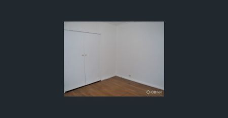 Charming Family Home in a Prime St Albans Location - Photo 3