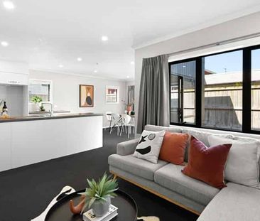 4 Bedroom, 2 Bathroom Family home in sought after location - Photo 2