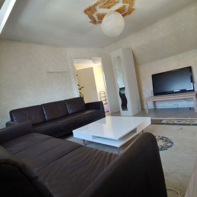 Adolf Rudbecks väg, Spånga - Photo 1