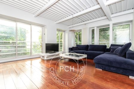 Rue Margueritte Rochechouart, - Photo 3