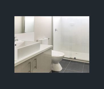 Contemporary TWO bedroom Townhouse in Altona North! - Photo 3