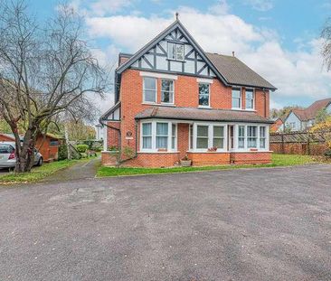 St Annes Court, Dukes Ride, Crowthorne, RG45 - Photo 1