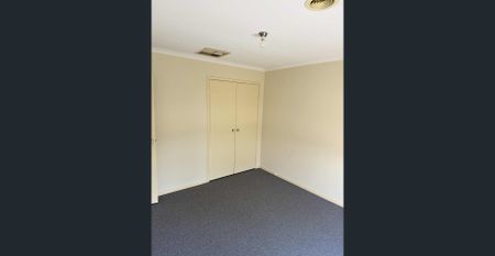 Spacious 3-Bedroom Home in Prime Shepparton Location. - Photo 2