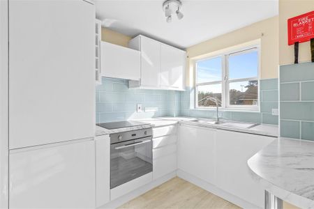 Queen Alexandra Road, High Wycombe - Photo 4