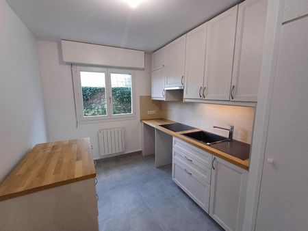 location Appartement T3 DE 81.61m² À ST GERMAIN EN LAYE - Photo 2