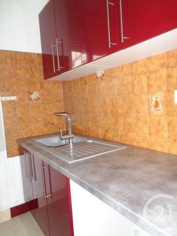 Location Appartement 2 pièces 43m² SOUILLAC 46200 - Photo 4