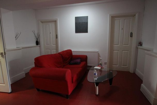 6 bedroom house share to rent - Photo 1