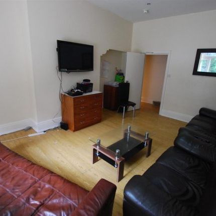 33 Wostenholm Road, Sharrow - Photo 1