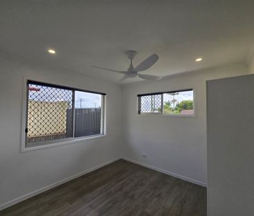 Freshly Renovated & Ready to Impress - Photo 5