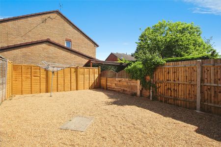 Verey Close, Twyford, Reading, Berkshire, RG10 - Photo 2