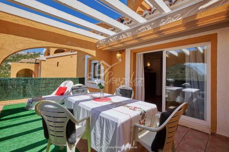 Apartamento de alquiler en Calle Zurbarán, Cumbre del Sol - Photo 2