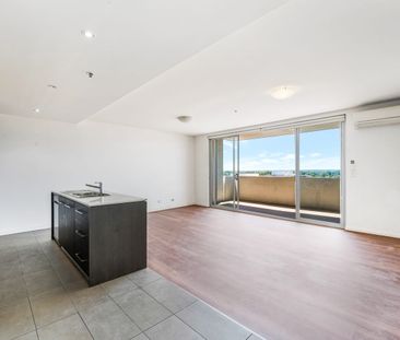 Modern 3 Bedroom Apartment with City Views in the Heart of Liverpool - Photo 1