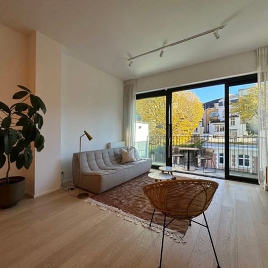 Appartement te huur - Photo 1