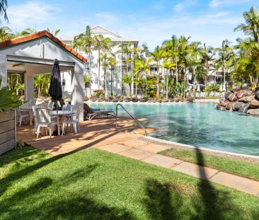 Coastal Charm Meets Convenience in the Heart of Miami - Photo 6