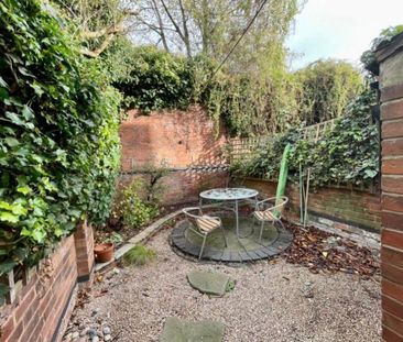 3 bedroom terraced house to rent - Photo 6