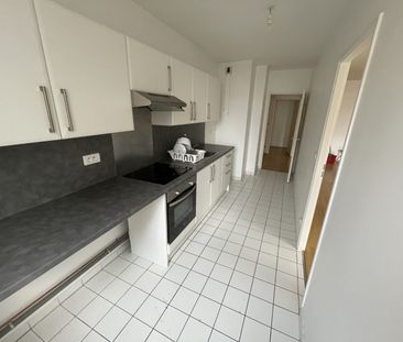 Location Appartement 3 pièces 76m² LILLE 59000 - Photo 6