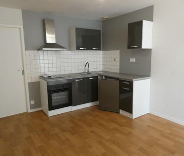 Location Appartement 1 pièce 32m² CHATEAUBRIANT 44110 - Photo 1