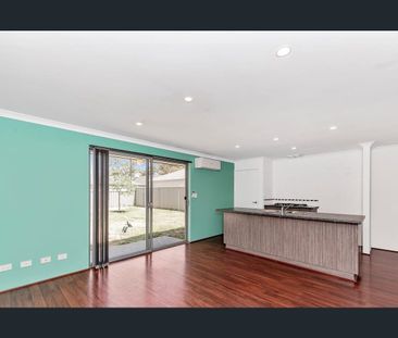 Modern 3-Bedroom Home in Convenient Wellard Location - Photo 2
