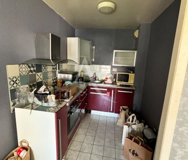 Location Appartement 2 pièces 46m² - Photo 3