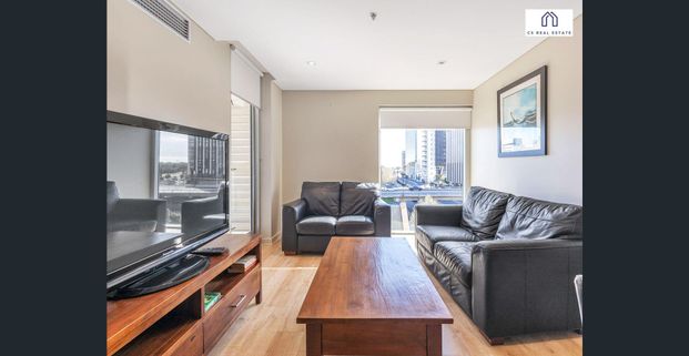 Furnished 2 Bedroom Embassy Apartment in the Heart of the City - Photo 1