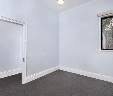 Perfectly Located Living & Walking Distance To The Famous Darling S... - Photo 2