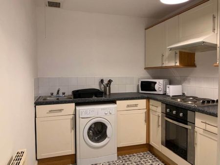 2 bedroom flat to rent - Photo 5