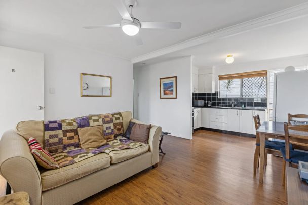 Centrally located unit - Photo 1