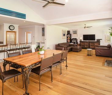 IT'S NOW OR NEVER! - Photo 2