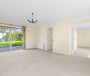 4 bedroom detached house to rent - Photo 1