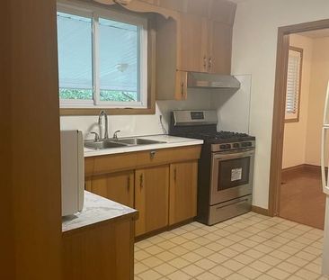 For Lease - 4327 Mitchell Avenue, Niagara Falls, Ontario - Photo 2