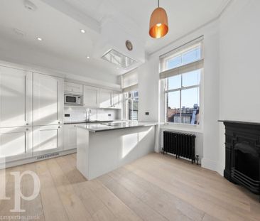 3 bedroom flat to rent - Photo 4