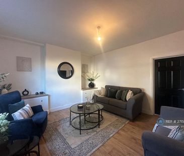 3 bedroom end of terrace house to rent - Photo 1