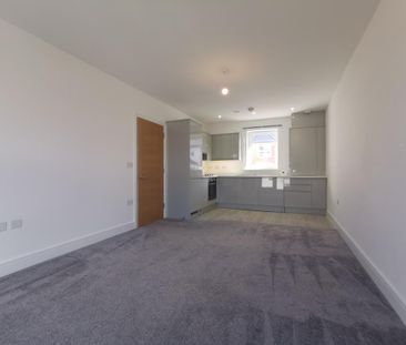 2 bedroom flat to rent - Photo 6