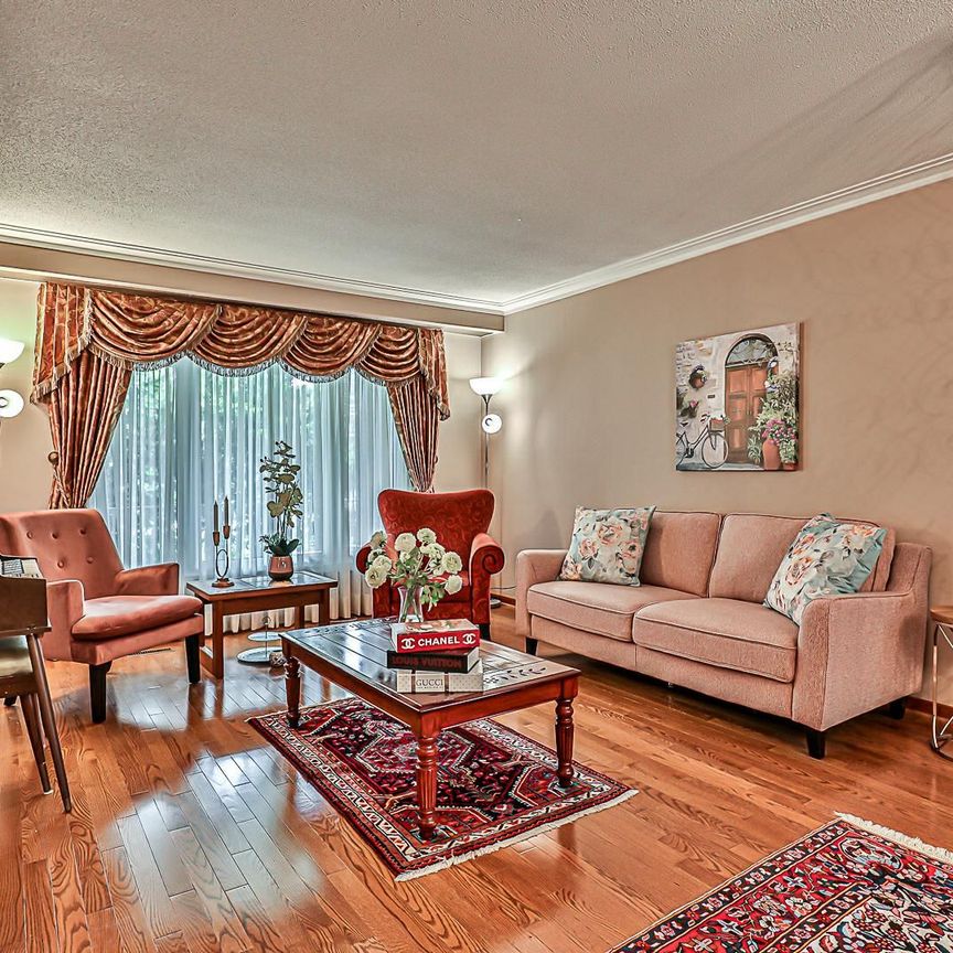 For Lease - 40 Weldrick Road, Richmond Hill, Ontario - Photo 1