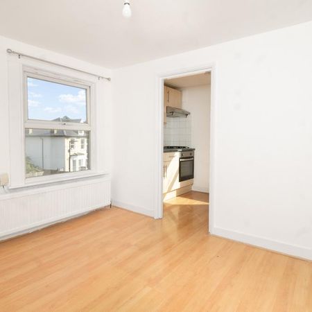 Studio to rent - Photo 3