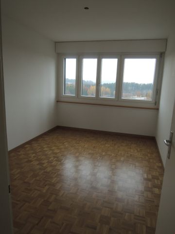 Tscharnergut - Grosszügige Wohnung im 11. OG - Photo 4