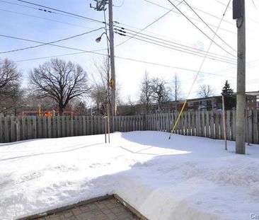 9110 Av. de l'Esplanade - Photo 6