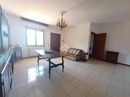 Quadrilocale via carlo cattaneo 41, Centro, Nepi - Foto 2