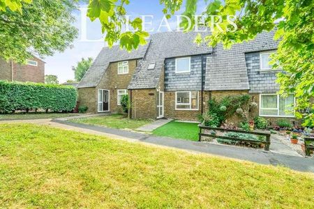 The Copse, Chichester, PO19 - Photo 4