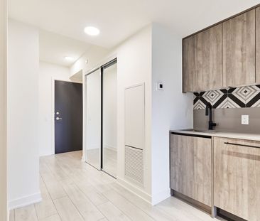 For Lease - 5 Lakeview Avenue Unit# 520, Toronto, Ontario - Photo 1