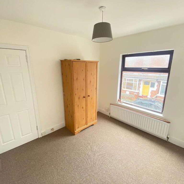 222 Cregagh Street, Belfast, BT6 8NL - Photo 1