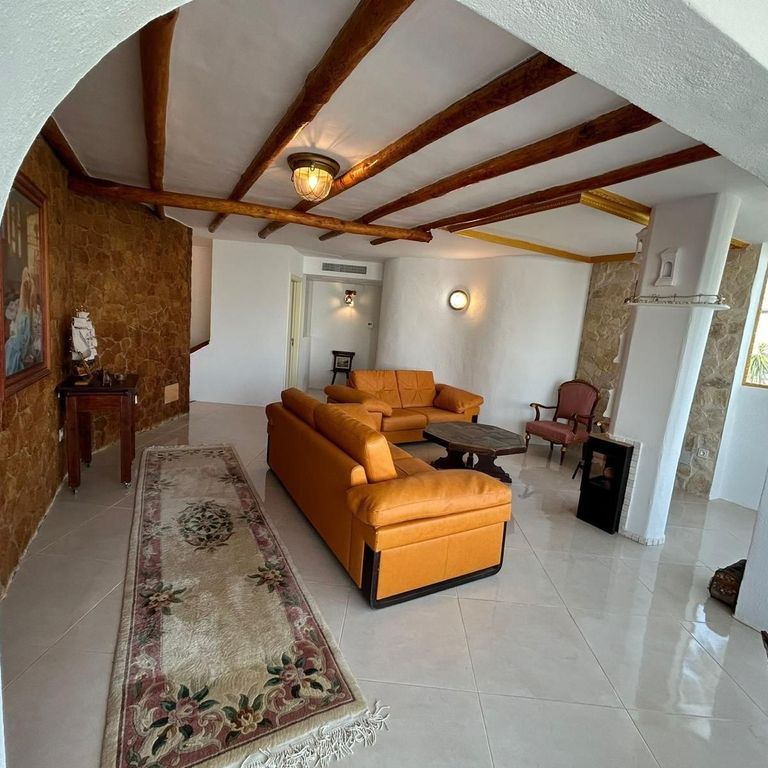 4 room luxury House for rent in Estepona, Andalusia - Photo 1