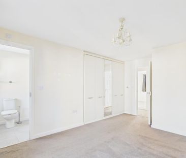 4 bedroom terraced house to rent - Photo 4