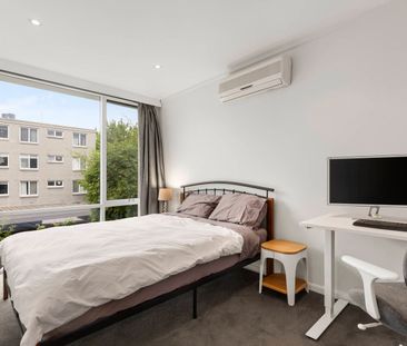 3/5 Northampton Place, South Yarra VIC 3141 - Townhouse For Rent | ... - Photo 5