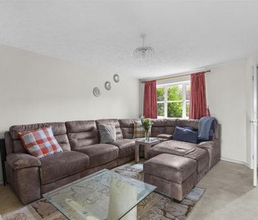 3 bedroom end of terrace house to rent - Photo 1