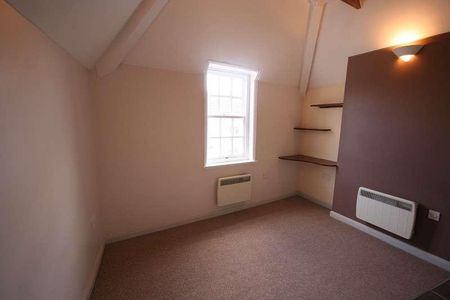 Cambridge Street, Wellingborough, Northamptonshire, NN8 - Photo 4